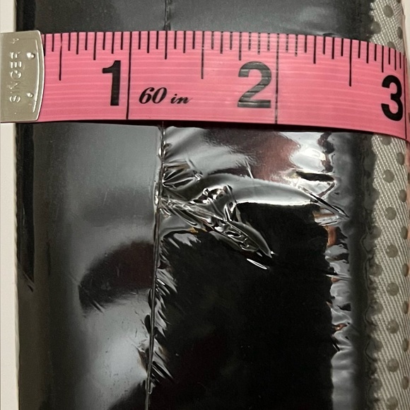 ComfilLife Gel Enhanced Seat Cusion - Picture 3 of 5